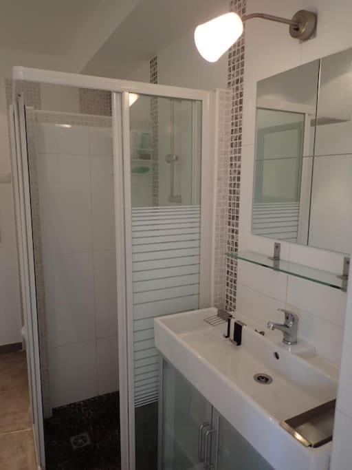 Apartment Chez Pascal Grand T2 De 55m2 Independant Dans *
